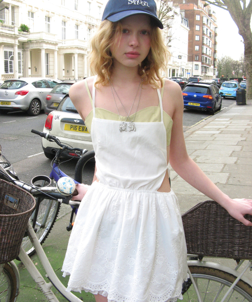 SINOON（シヌーン）の「Scallop Lace Layered Dress (Cream)（スカート・レディース・アイボリー・FREE）」の2枚目の写真