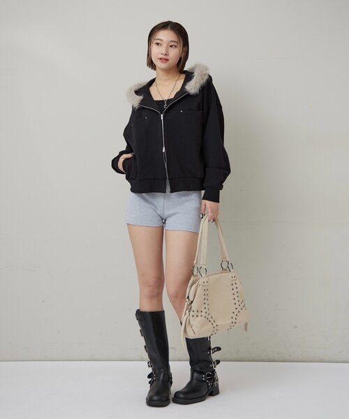 WHO'S WHO gallery（フーズフーギャラリー）の「スラッシュポケットファーパーカー（パーカー・レディース・ネイビー/ブラック/カーキ・FREE）」の7枚目の写真
