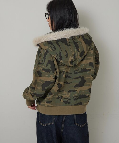 WHO'S WHO gallery（フーズフーギャラリー）の「スラッシュポケットファーパーカー（パーカー・レディース・ネイビー/ブラック/カーキ・FREE）」の11枚目の写真