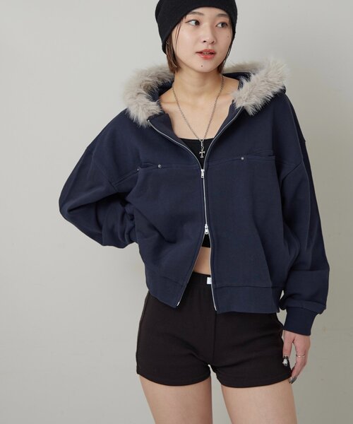 WHO'S WHO gallery（フーズフーギャラリー）の「スラッシュポケットファーパーカー（パーカー・レディース・ネイビー/ブラック/カーキ・FREE）」の18枚目の写真