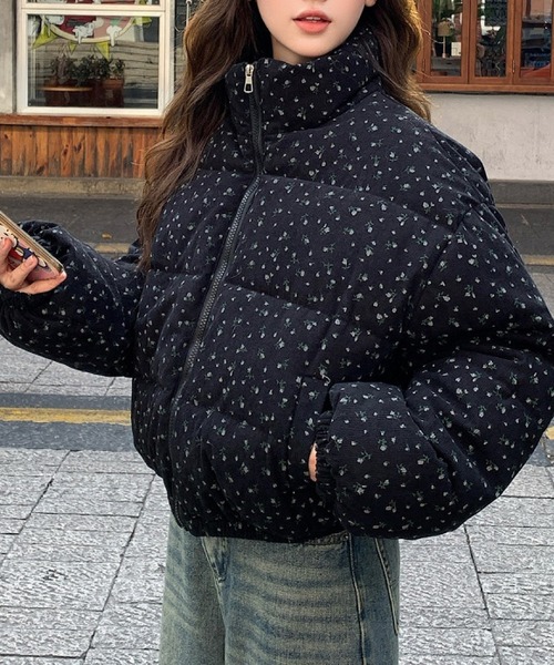 美品　小花柄　中綿ジャケット　軽量　ジャンバー　中綿ブルゾン　アニエスベー　黒 美品 小花柄 中綿ジャケット 軽量 ジャンバー 中綿ブルゾン