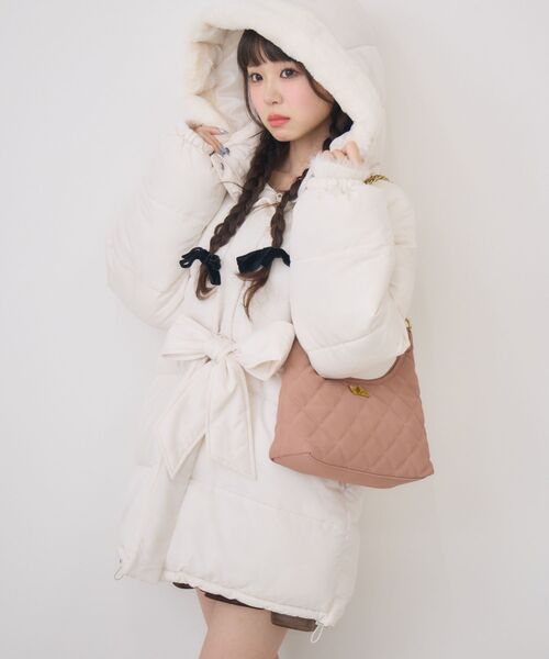 ems excite（エムズエキサイト）の「Fファーフード付中綿コート（ダウンジャケット/コート・レディース・ナチュラル/ブラック・FREE）」の3枚目の写真