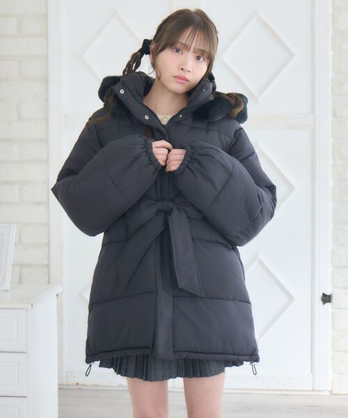 ems excite（エムズエキサイト）の「Fファーフード付中綿コート（ダウンジャケット/コート・レディース・ナチュラル/ブラック・FREE）」の22枚目の写真