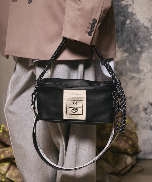 コラボレーションホライゾナルレザーショルダーバッグ　メゾンスペシャル UNISEX》【THEATRE PRODUCTS】Collaboration Horizontal Leather