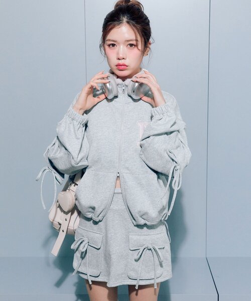 OLIVE des OLIVE（オリーブデオリーブ）の「フリースロゴジップジャケット（Tシャツ/カットソー・レディース・チャコールグレー/アイボリー/トップグレー・FREE）」の18枚目の写真