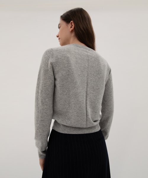 LEVAR(レバー)の「Essential Wool Round Knit - Melange grey(ニット/セーター・レディース・その他・FREE)」の3枚目の写真