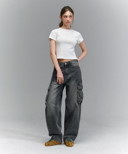 RANDOMOFF（ランダムオフ）の「BTB : BLANK POCKET CARGO JEANS [BLACK CORE]（デニムパンツ・レディース・ブラック・MEDIUM/LARGE/X-LARGE/X-SMALL/SMALL）」の2枚目の写真