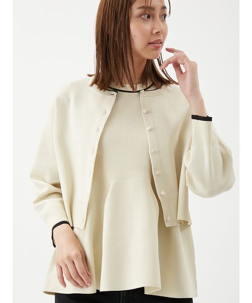 Mila Owen（ミラオーウェン）の「【USAGI・ZOZO限定カラー】【セットアップ対応】フォルムアンサンブルペプラムノースリニット（ニット/セーター・レディース・ネイビー/グリーン/ピンク/アイボリー/ブラック・F）」の16枚目の写真