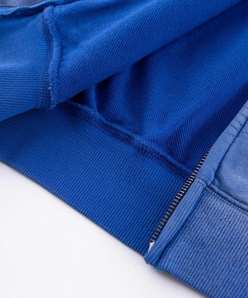 WOKE EDGE(ウォークエッジ)の「Faded Embroidery Zip Up Hoodie(パーカー・メンズ・ブルー/ベージュ・L/M)」の19枚目の写真