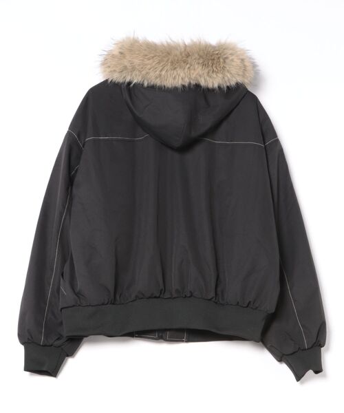 MASHIRO(マシロ)の「【MASHIRO】エコファーフード付きMA-1ジャケット(MA/EK130)(MA-1・レディース・チャコールグレー/ブラック・LARGE/MEDIUM)」の8枚目の写真