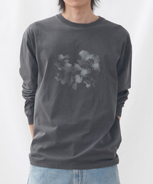 eastserviceshop（イーストサービスショップ）の「Dark Flower Long Sleeve - Dyed Charcoal（Tシャツ/カットソー・メンズ）」