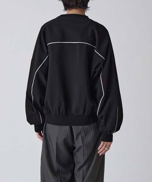 Lui's（ルイス）の「【Neucon】PIPING BALLOON PONTE SWEAT / パイピングバルーンポンチスウェットプルオーバー（スウェット・メンズ・ブラック/ライトグレー・1/2）」の5枚目の写真