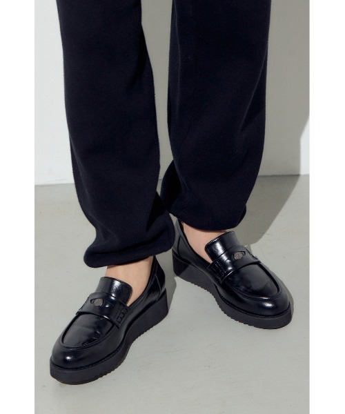 AZUL by moussy(アズールバイマウジー)の「コインローファー(ローファー・メンズ・ブラック・SMALL/MEDIUM/LARGE)」の3枚目の写真