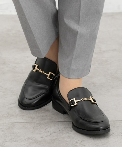 Honeys(ハニーズ)の「シンプルビットローファー(ローファー・レディース・ブラック・L/LL/M/S)」の1枚目の写真