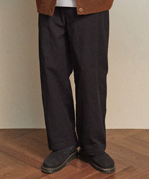 COMONINOZ（コモニノズ）の「BUTTON TUCK PANTS [BLACK]（その他パンツ）」