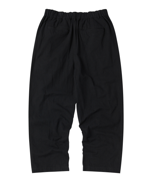 COMONINOZ（コモニノズ）の「BUTTON TUCK PANTS [BLACK]（その他パンツ・レディース・ブラック・L/S/M）」の3枚目の写真