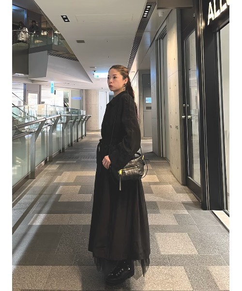 ALLSAINTS(オールセインツ)の「LIZIE DOUBLE BREASTED TRENCH COAT | LIZIE ダブル ブレスト トレンチ コート(トレンチコート・レディース・ブラック・M/L/XS/S)」の11枚目の写真