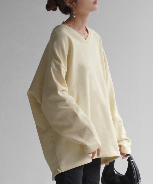 HUG.U(ハグユー)の「「 Tシャツ以上の満足感 」 綿100% Vネックスウェット(スウェット・レディース・ブラック/アイボリー/カーキ/ライトグレー/レッド/ホワイト/グレイッシュブルー・FREE)」の8枚目の写真