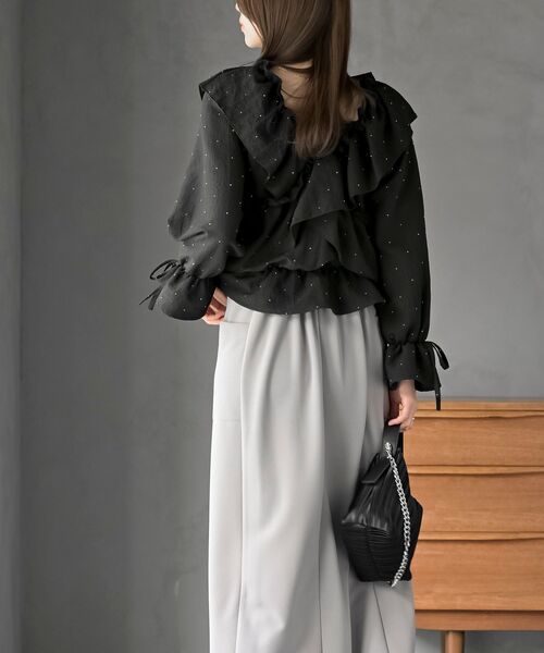 rps（アールピーエス）の「ホットフィックスクロスフリルペプラムブラウス（シャツ/ブラウス・レディース・アイボリー/ブラック/ライトベージュ・フリー）」の13枚目の写真