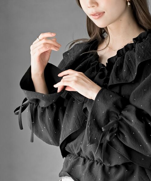 rps（アールピーエス）の「ホットフィックスクロスフリルペプラムブラウス（シャツ/ブラウス・レディース・アイボリー/ブラック/ライトベージュ・フリー）」の16枚目の写真