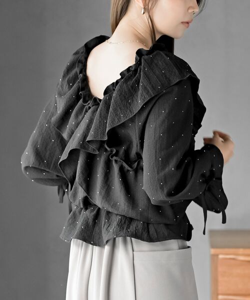 rps（アールピーエス）の「ホットフィックスクロスフリルペプラムブラウス（シャツ/ブラウス・レディース・アイボリー/ブラック/ライトベージュ・フリー）」の18枚目の写真