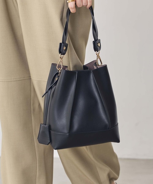 Gready Brilliant(グレディブリリアン)の「2wayハンドルショルダー(ショルダーバッグ・レディース・ブラック/ブラウン/オフホワイト・FREE)」の12枚目の写真