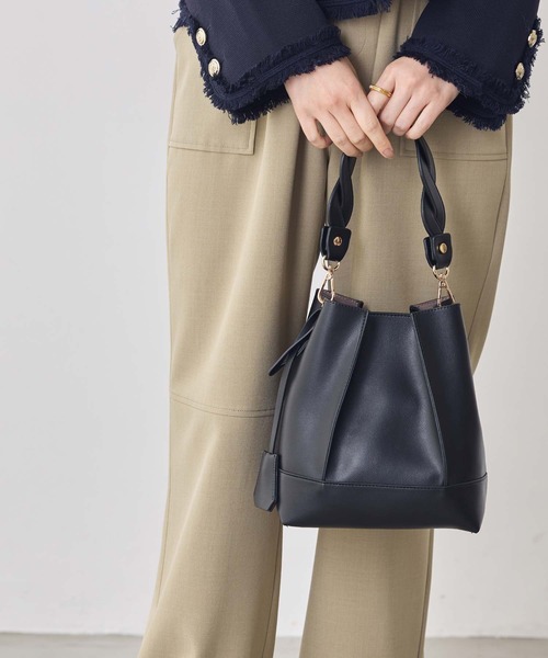 Gready Brilliant(グレディブリリアン)の「2wayハンドルショルダー(ショルダーバッグ・レディース・ブラック/ブラウン/オフホワイト・FREE)」の13枚目の写真