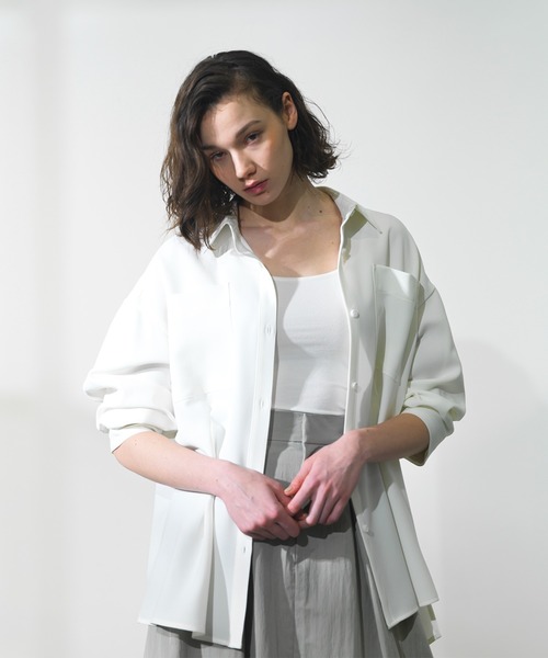 CITY TOKYO（シティトウキョウ）の「【CITY TOKYO/シティートウキョウ】ﾀｯｷﾝｸﾞｵｰﾊﾞｰｼｬﾂ（シャツ/ブラウス・レディース・ホワイト/ストライプ・FREE）」の2枚目の写真