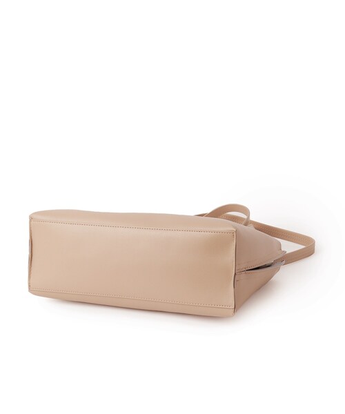 SHOO・LA・RUE（シューラルー）の「【2WAY】さりげないサイド配色がポイント きれいめトートバッグ（トートバッグ・レディース・アイボリー/ブラック/ブラウン系その他・00）」の14枚目の写真