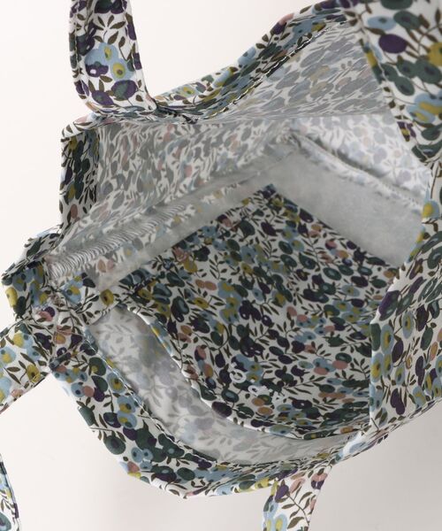 A.P.C.（アーペーセー）の「TOTE LOU RUE MADAME SMALL 2.0（トートバッグ・レディース・マルチ・ONESIZE）」の4枚目の写真