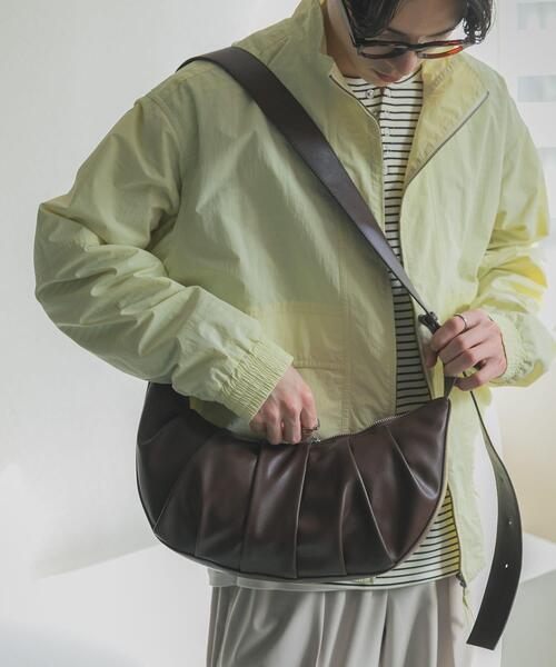 SENSE OF PLACE by URBAN RESEARCH（センスオブプレイスバイアーバンリサーチ）の「ハーフムーンタックショルダー（ショルダーバッグ・メンズ・ブラウン/ブラック・ONE）」の13枚目の写真