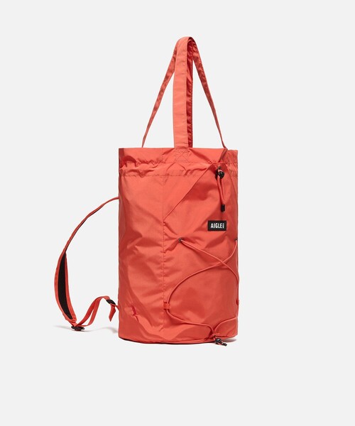 AIGLE（エーグル）の「撥水 ライト＆コンパクト パッカブル巾着バックパック 15L（バックパック/リュック・レディース・オレンジ/ホワイト/ダークネイビー/モスグリーン/ダークブルー・FREE）」の18枚目の写真