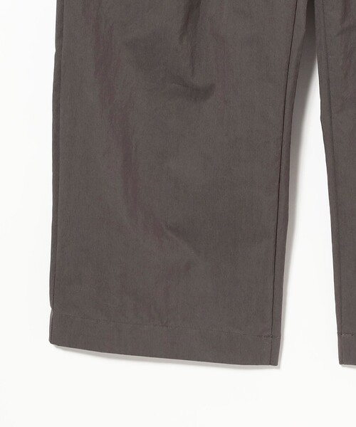 BRILLA per il gusto（ブリッラペルイルグースト）の「ORCIVAL / コットンナイロン ワイドイージーパンツ（その他パンツ・メンズ・オリーブ/チャコールグレー・4/5）」の6枚目の写真