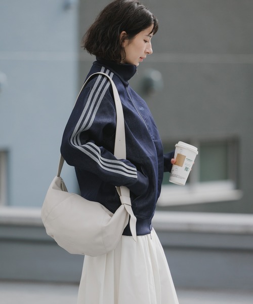 adidas(アディダス)の「adidas/アディダス DNM FB TT トレフォイルロゴ スタンドネック デニムジャケット 2026年春夏(デニムジャケット・メンズ・ブラック・S/M/L/XL)」の22枚目の写真