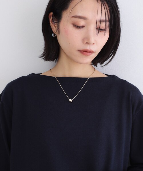 OPAQUE.CLIP(オペークドットクリップ)の「フェイクパール×ミニビジューショートネックレス(ネックレス・レディース・シルバー/ゴールド・00)」の7枚目の写真