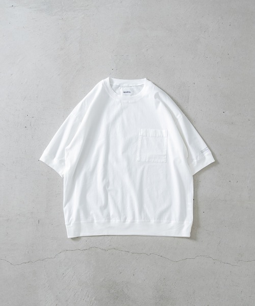 quadro(クオドロ)の「アサレチックポケ付プルオーバー(Tシャツ/カットソー・レディース・チャコール/オフホワイト/グレー/ブルー・FREE)」の2枚目の写真