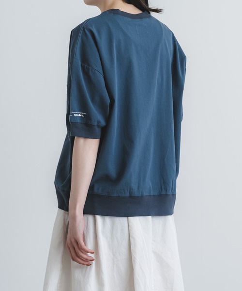 quadro(クオドロ)の「アサレチックポケ付プルオーバー(Tシャツ/カットソー・レディース・チャコール/オフホワイト/グレー/ブルー・FREE)」の10枚目の写真