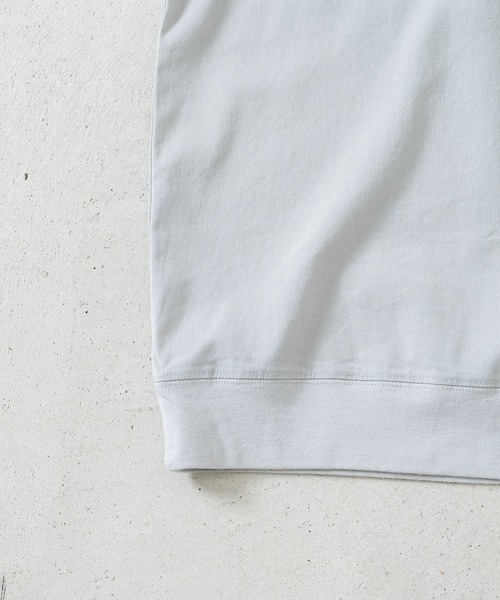 quadro(クオドロ)の「アサレチックポケ付プルオーバー(Tシャツ/カットソー・レディース・チャコール/オフホワイト/グレー/ブルー・FREE)」の20枚目の写真