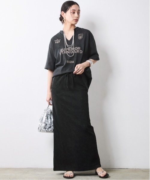 CHIC STYLE(シックスタイル)の「綿100%スリットネックプリントTシャツ<大きいサイズ有>シックスタイル(Tシャツ/カットソー・レディース・スミクロ/ボルドー・M/L/LL/3L/4L/5L)」の8枚目の写真