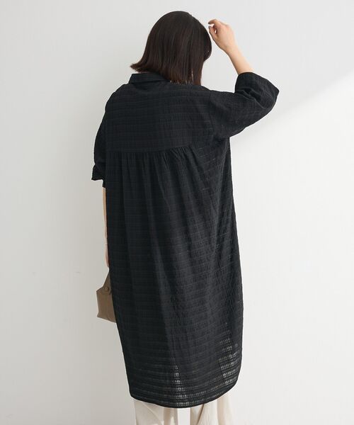 Green Parks(グリーンパークス)の「シアーチェックシャツワンピース(シャツワンピース・レディース・オレンジ/ブラック/オフホワイト・FREE)」の20枚目の写真