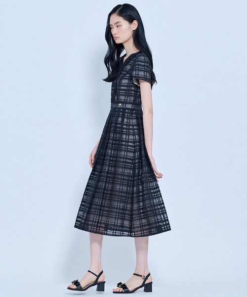 TOCCA（トッカ）の「FLOATING CHECK ドレス（ワンピース・レディース・ブラック系5/グレー系5・0/4/6/2）」の8枚目の写真