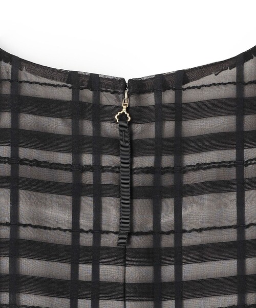 TOCCA（トッカ）の「FLOATING CHECK ドレス（ワンピース・レディース・ブラック系5/グレー系5・0/4/6/2）」の18枚目の写真