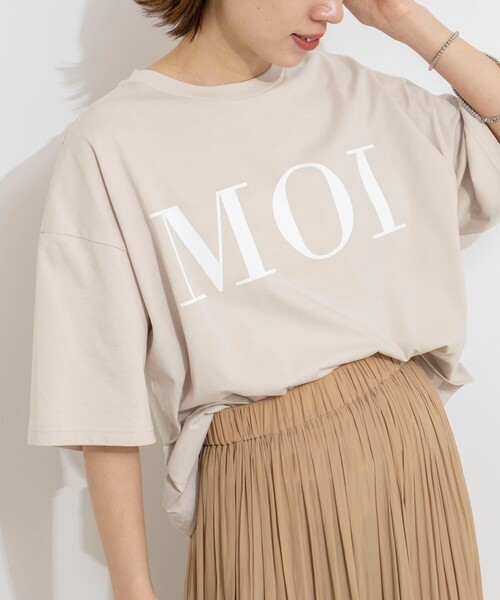 NOLLEY’S(ノーリーズ)の「ウォッシャブルMOI Tシャツ(Tシャツ/カットソー・レディース・ホワイト/ベージュ/チャコールグレー・FREE)」の1枚目の写真