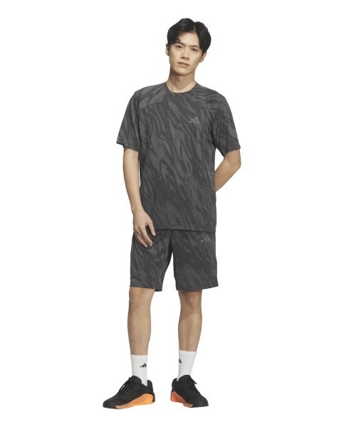adidas(アディダス)の「アディダス adidas テック エッセンシャルズ クール タッチ レギュラーフィット カモ AOP 9インチ ショーツ(その他パンツ・メンズ・オリーブ/ブルー/ダークグレー・S/M/L/LL/3L)」の8枚目の写真