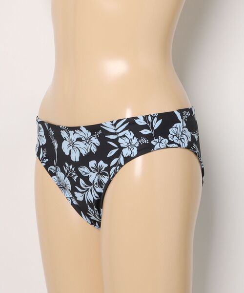 Hurley (ハーレー)の「【Hurley:ハーレー】レディーススイムウェアボトムス 水着 モデレートカバータイプ SOLID MODERATE BOTTOM(水着・レディース・カーキブラウン/ブラック系その他・LARGE/MEDIUM/SMALL)」の6枚目の写真