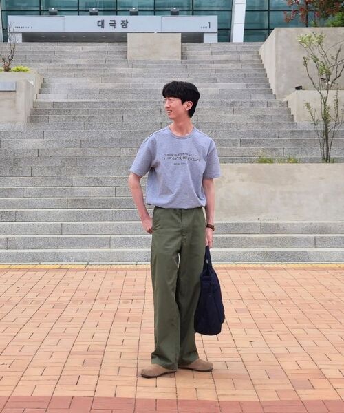 KALAPATTHAR（カラパタール）の「KP SIGNATURE GRAPHICS SHORT-SLEEVED T-SHIRT - MELANGE GREY（Tシャツ/カットソー・メンズ・その他・LARGE/X-LARGE/MEDIUM）」の10枚目の写真