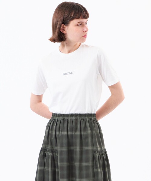 MACKINTOSH PHILOSOPHY(マッキントッシュ フィロソフィー)の「【WEB&一部店舗限定】ベーシックロゴT(Tシャツ/カットソー・レディース・オフホワイト/ブラック/ダークネイビー・38)」の1枚目の写真