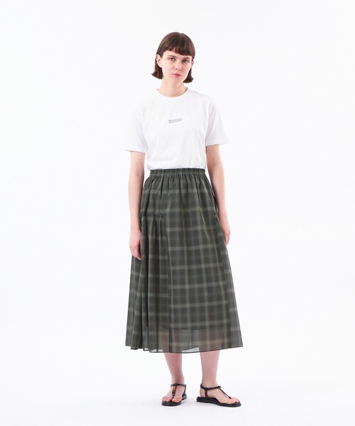 MACKINTOSH PHILOSOPHY(マッキントッシュ フィロソフィー)の「【WEB&一部店舗限定】ベーシックロゴT(Tシャツ/カットソー・レディース・オフホワイト/ブラック/ダークネイビー・38)」の4枚目の写真