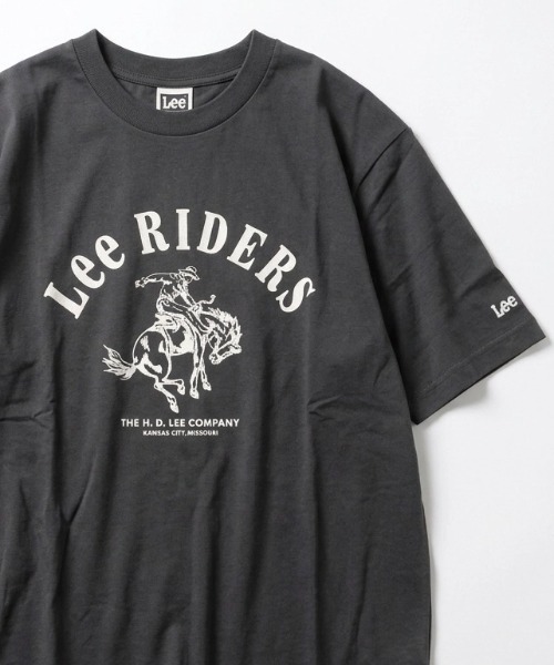 Lee（リー）の「2026SS Lee/リー ライダース カウボーイプリント 半袖Tシャツ レディース メンズ（Tシャツ/カットソー・メンズ・オフホワイト/レッド/チャコール・XL/L/M）」の3枚目の写真