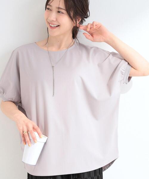 SHOO・LA・RUE(シューラルー)の「【ひんやり/洗濯後しわになりにくい】インせず着られる さらっとタッチのドルマンブラウス(シャツ/ブラウス・レディース・ネイビー/ベビーピンク/イエロー系その他/ブルー/グレー/オフホワイト・00)」の2枚目の写真